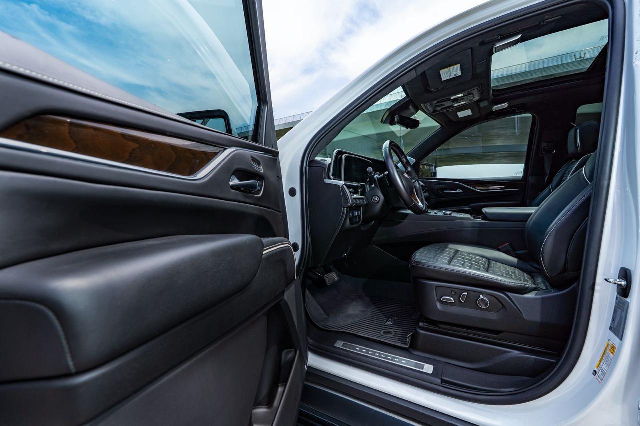 Cadillac Escalade V