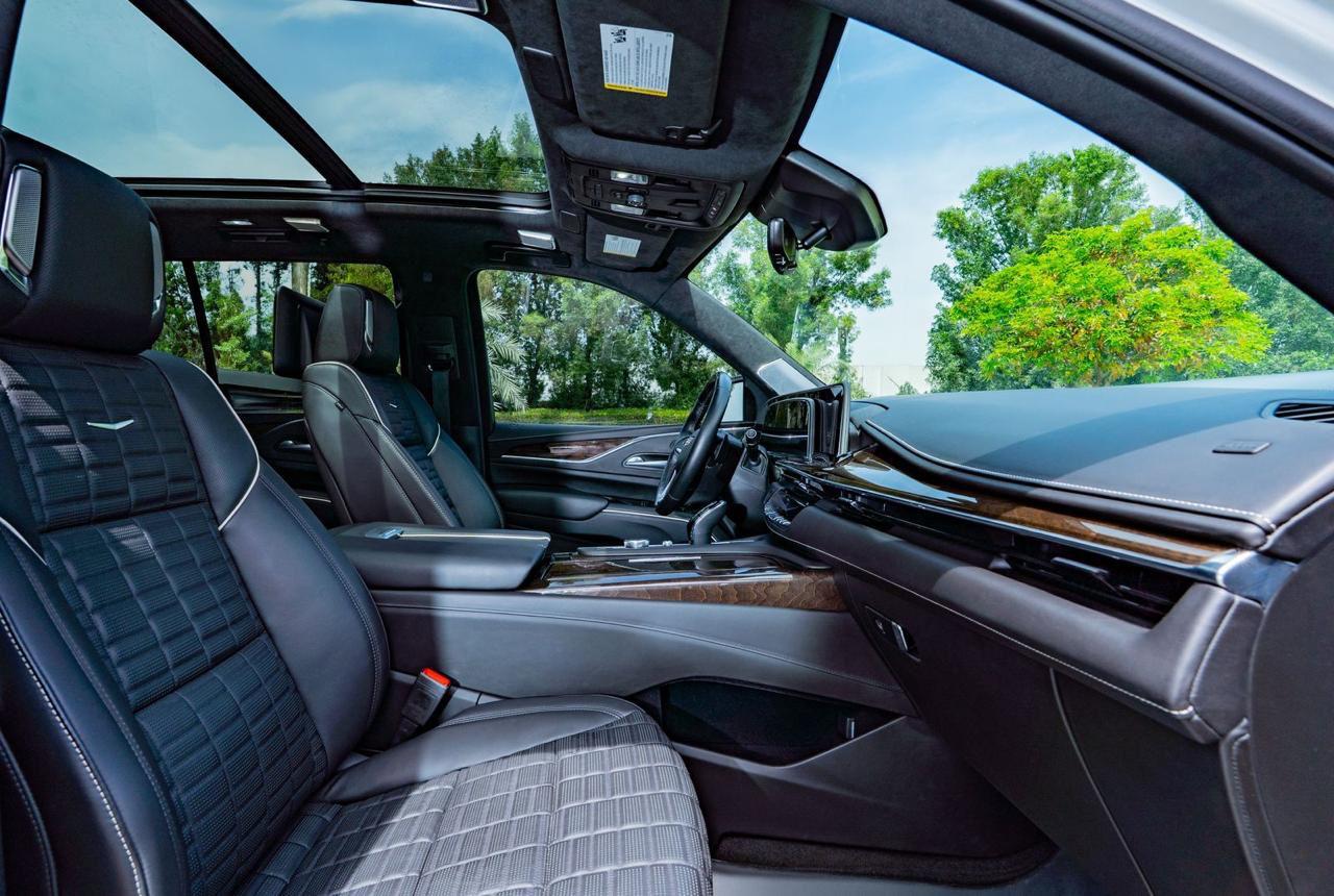 Cadillac Escalade V