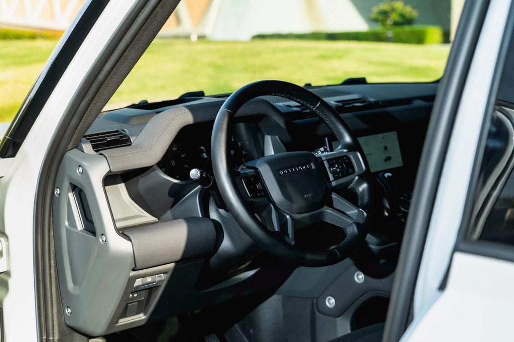 Land Rover Defender 110