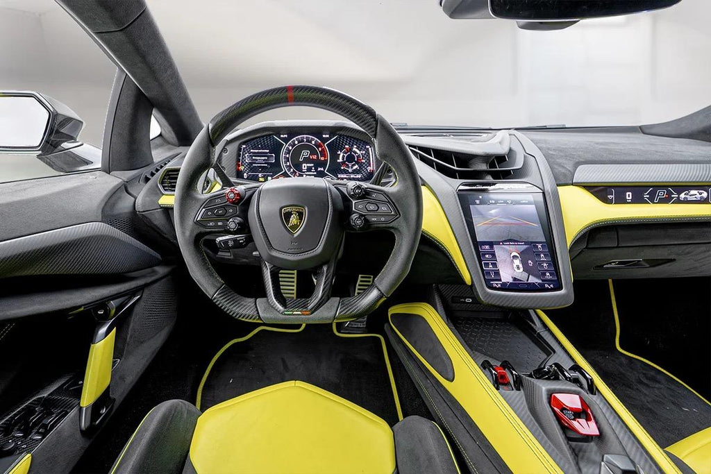 Lamborghini Revuelto